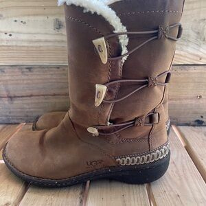UGG winter boots/ brown and white/ women’s size 9